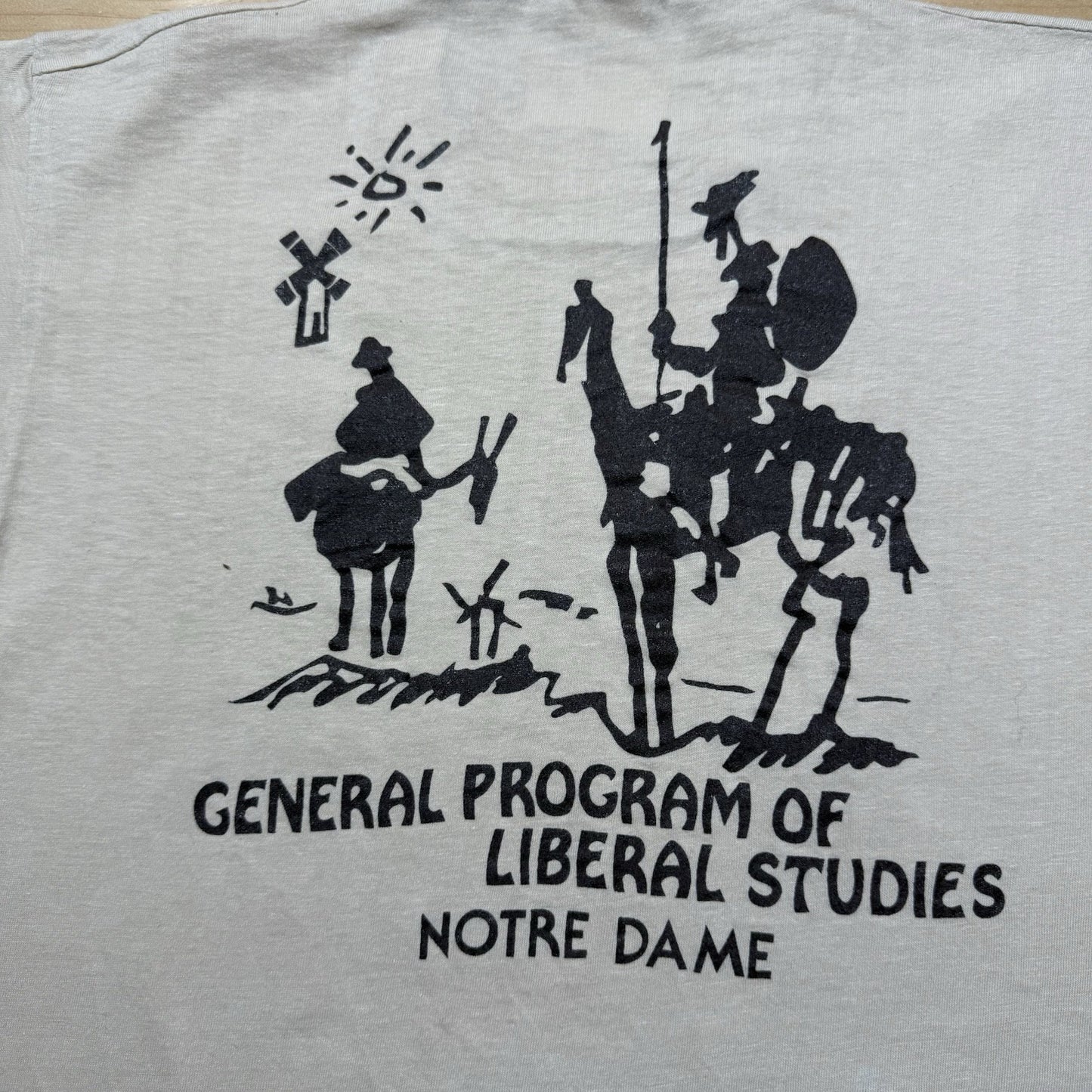 Vintage 70s Cervantes Don Quixote Liberal Studies Notre Dame Shirt Size XL