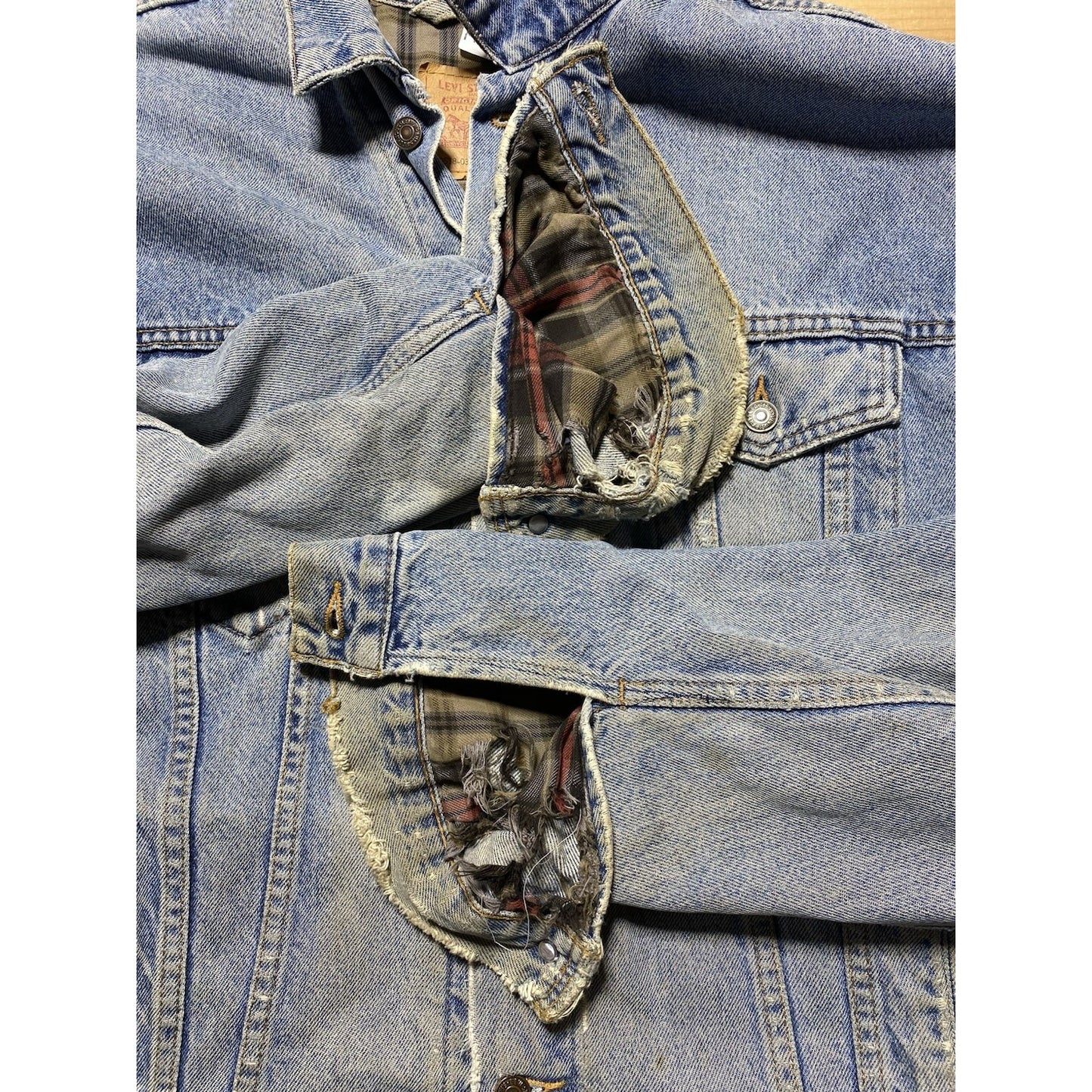 Vintage 90s Made In USA Levi’s Flannel Lined Blue Denim Button Jacket Size 2XL